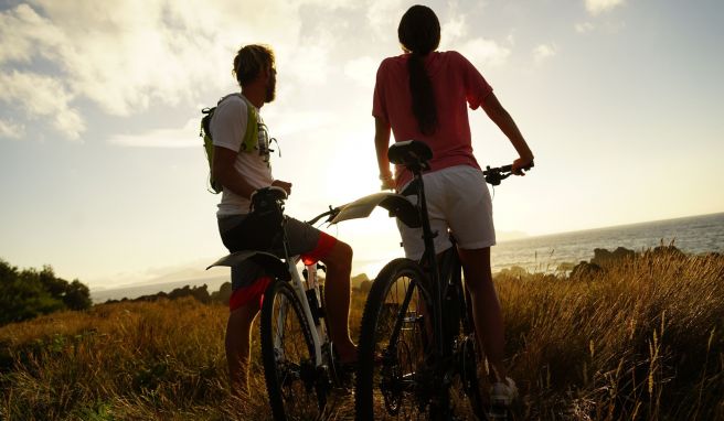 Gerne aktiv unterwegs? Damit die Reise die Erwartungen erfüllt, kommen auch Planungsmuffel nicht umhin, sich vorab einige Fragen zu beantworten.
