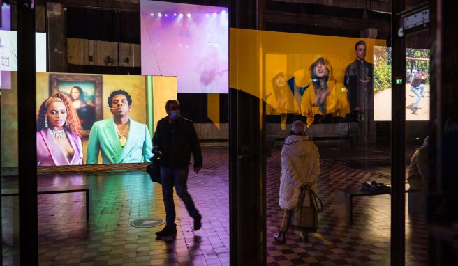 Das Weltkulturerbe Völklinger Hütte zeigt in seiner Ausstellung «The World of Music Video» 84 Musikvideos.