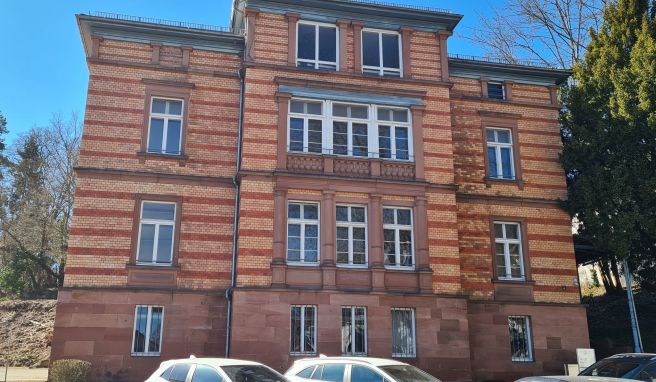 Die Villa, in der Behring einst mit seiner Frau lebte, ist heute ein Gebäude der Universität.