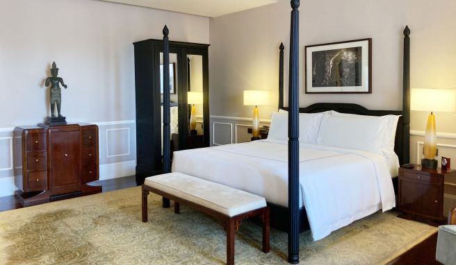 Die Zimmer im Grand Hotel d\'Angkor sind luxuriös eingerichtet und erinnern an die Kolonialzeit in Kambodscha.