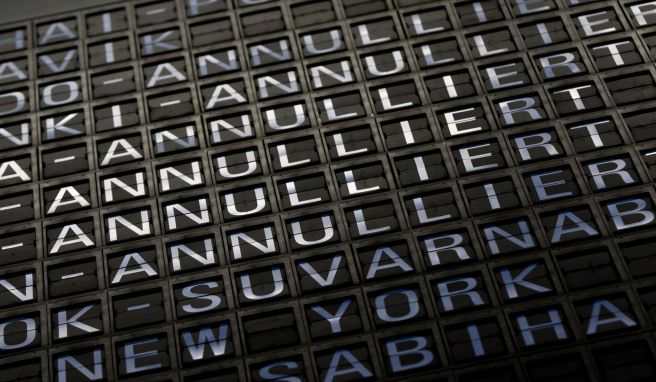 Wenn die Info über Flugstreichung Passagiere nicht erreicht