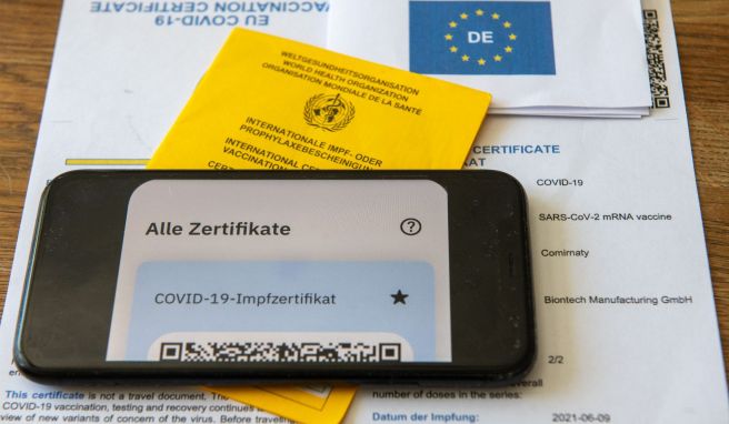 EU-Impfnachweise ohne Booster nur noch neun Monate gültig