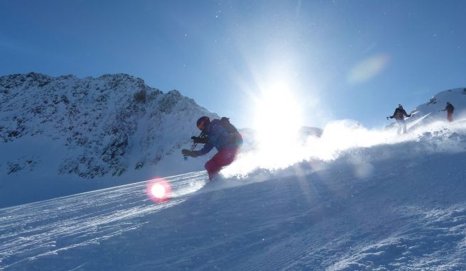 So fahren Wintersportler abseits der Piste sicherer