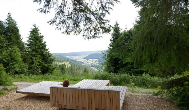 Der Genussplatz «Himmelsliege» befindet sich auf dem Tonbachsteig rund um Baiersbronn.