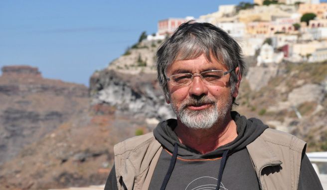 Klaus Bötig ist Autor und hat viele Reiseführer über Griechenland geschrieben.