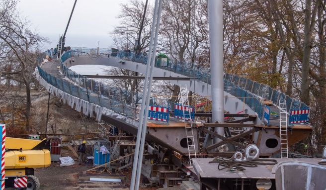 Erste Blicke von neuem Königsweg auf Rügen