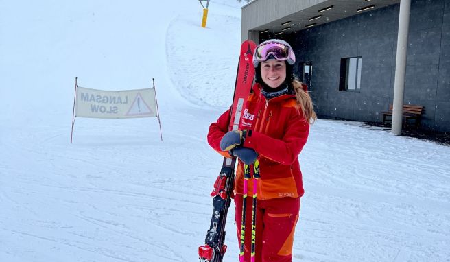 Naomi Bodensteiner ist Skilehrerin im Gebiet Schladming-Dachstein in der Steiermark.