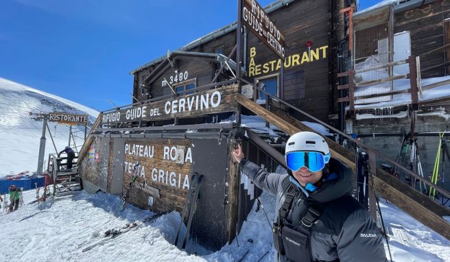 Noch Italien, oder größtenteils Schweiz? Das Rifugio Guide del Cervino ist Gegenstand einer kleinen gesitteten Posse zwischen beiden Ländern. Daniele Herin, Direktor der Cervinia Bergbahnen, kann jedenfalls darüber lachen.