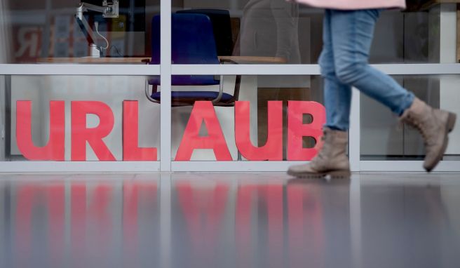 Urlaub - läuft? Hoffentlich. Mit einer Reiserücktrittsversicherung können sich Reisende im Stornofall absichern.