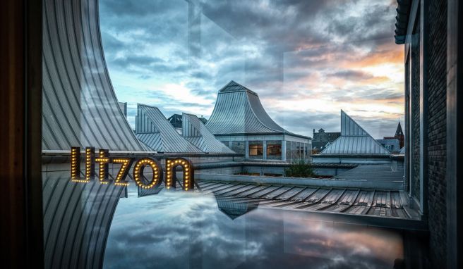 Geschaffen vom Architekten der berühmten Oper von Sydney: Das Utzon Center hat ebenfalls eine markante Dachkonstruktion.