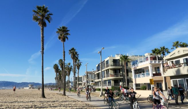 Am Venice Beach können doppelt Geimpfte Reisende aus Deutschland bald auch wieder ihre Füße in den Sand stecken.