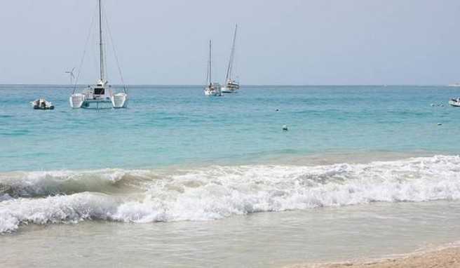 Ein Traum für Windesurfer und Segler.##Foto: flickr.com IDS.photos Ein Traum für Windesurfer und Segler.