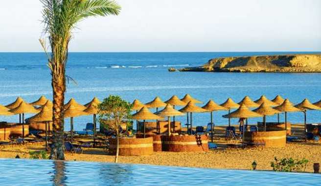 Der Wüstenclub Magic Life Kalawy Imperial nahe Hurghada hat eine eigene Lagune##Foto: Der Wüstenclub Magic Life Kalawy Imperial nahe Hurghada hat eine eigene Lagune