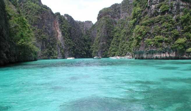 Schöne Bucht zum Schnorcheln auf Phi Phi Leh.