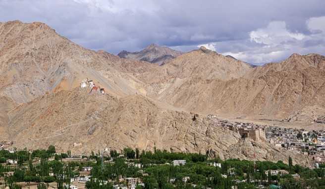 Oberhalb von Leh: Königspalast und Burgruine.