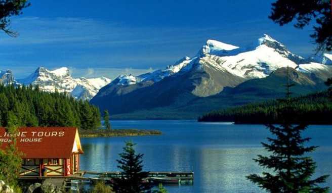 Natur pur am Maligne Lake im Jasper Nationalpark, Kanada##Foto: Wikimedia Commons, Christianabend Natur pur am Maligne Lake im Jasper Nationalpark, Kanada