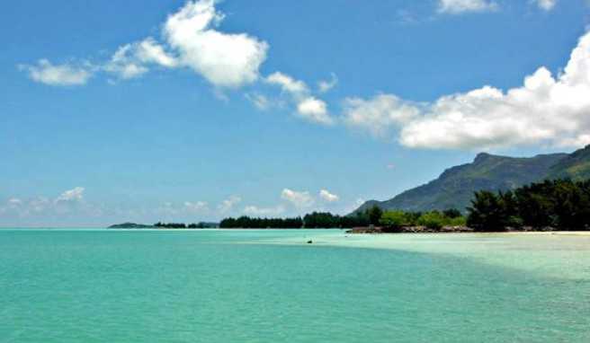 Mahé, eine der Trauminseln der Seychellen##Foto: Wikimedia Commons, Hansueli Krapf Mahé, eine der Trauminseln der Seychellen