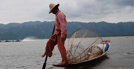Einbeinruderer auf dem Inle See##Foto: reisefieber.net Einbeinruderer auf dem Inle See