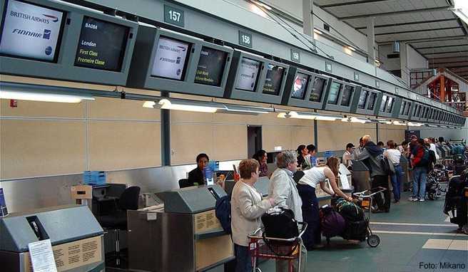 Airline-Bordkarten enthalten eine Reihe persönlicher Daten Airline-Bordkarten enthalten eine Reihe persönlicher Daten