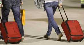 Kommt das Gepäck erst mit Verspätung an, können sich Reisende auf Kosten der Airline eine Grundgarderobe kaufen