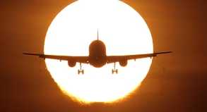 Fluggäste müssen prüfen, ob sie bei einer Flugverspätung gewisse Ansprüche geltend machen können.