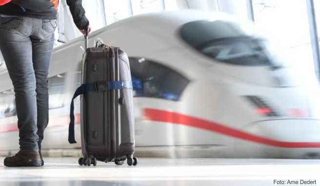 Wer Rail-and-fly Tickets nutzt, darf den Zug frei wählen. Dabei müssen Reisende jedoch ausreichend Zeit einplanen