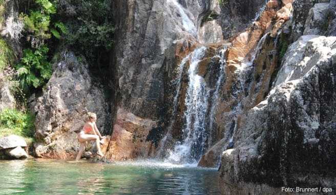 In den Badebuchten des Rio Homem in Portugal können sich Wanderer abkühlen In den Badebuchten des Rio Homem in Portugal können sich Wanderer abkühlen.