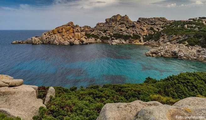 Besonders prächtige Strände finden Urlauber im Norden Sardiniens nahe Santa Teresa di Gallura, wie hier am Capo Testa. Besonders prächtige Strände finden Urlauber im Norden Sardiniens nahe Santa Teresa di Gallura, wie hier am Capo Testa.
