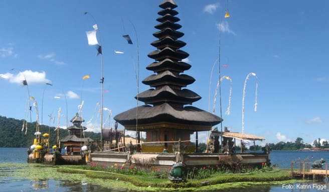Der Tempel Pura Ulun liegt am Ufer des Bratan-Sees. Er ist Dewi Danu gewidmet, der Göttin des Wassers.