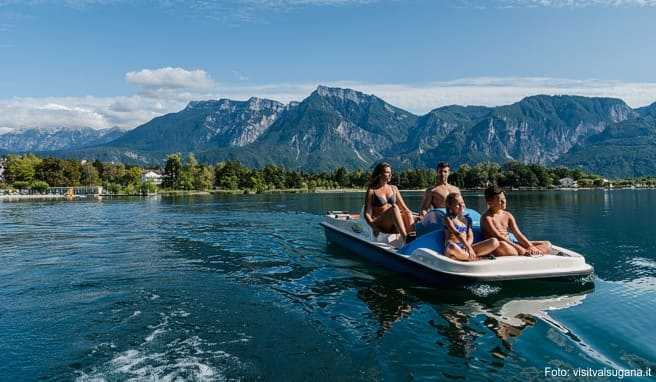 An den Ufern des Lago di Caldonazzo im Trentino ist es ruhig und beschaulich geblieben An den Ufern des Lago di Caldonazzo im Trentino ist es ruhig und beschaulich geblieben.